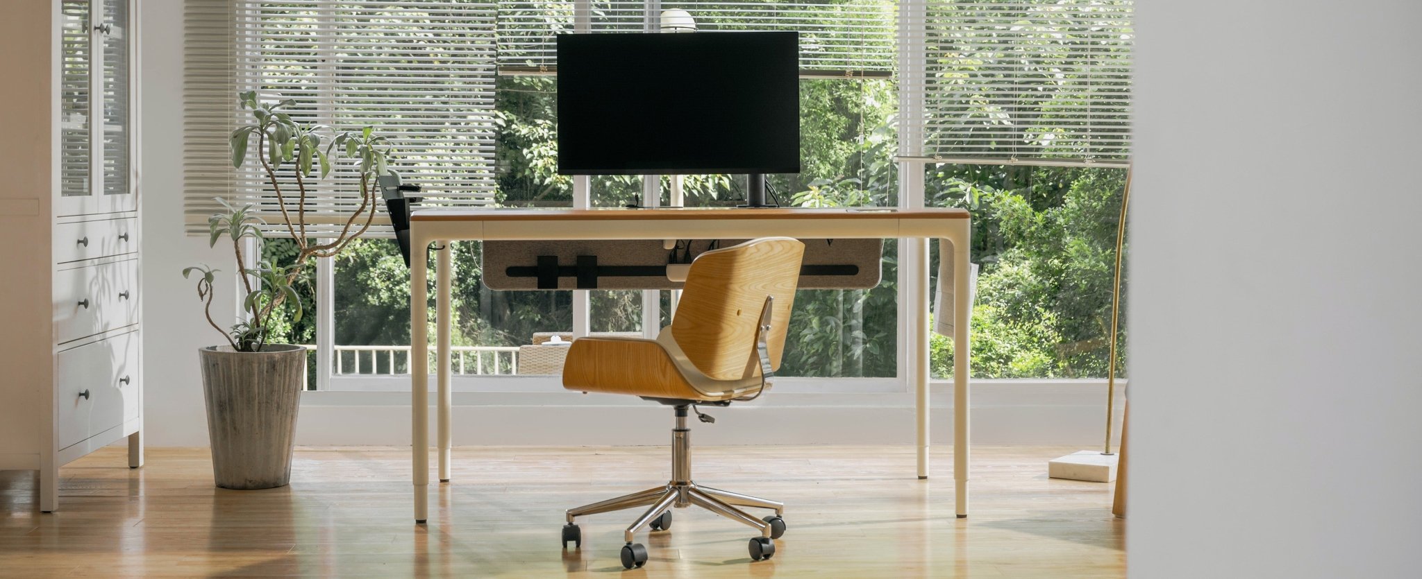 The Latest Trends in Home Office Design - Beflo