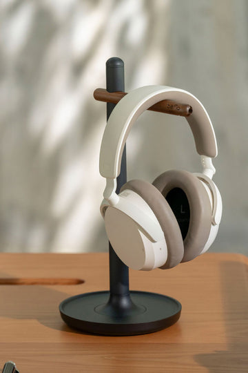 Thuja – Solid Wood Headphone Stand