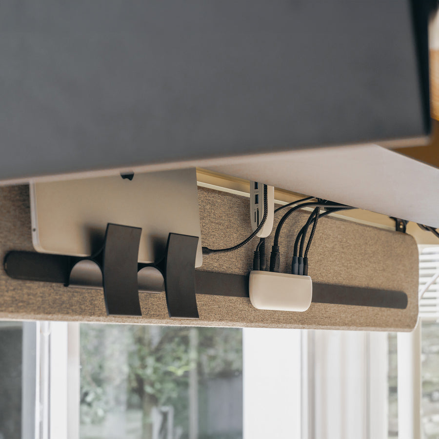 Pebble Pro - Portable Laptop Docking Station - beflo
