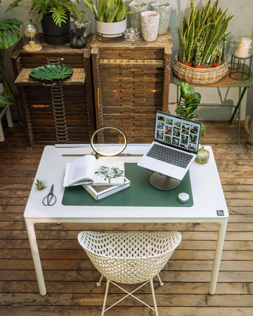 Slant - Laptop Stand