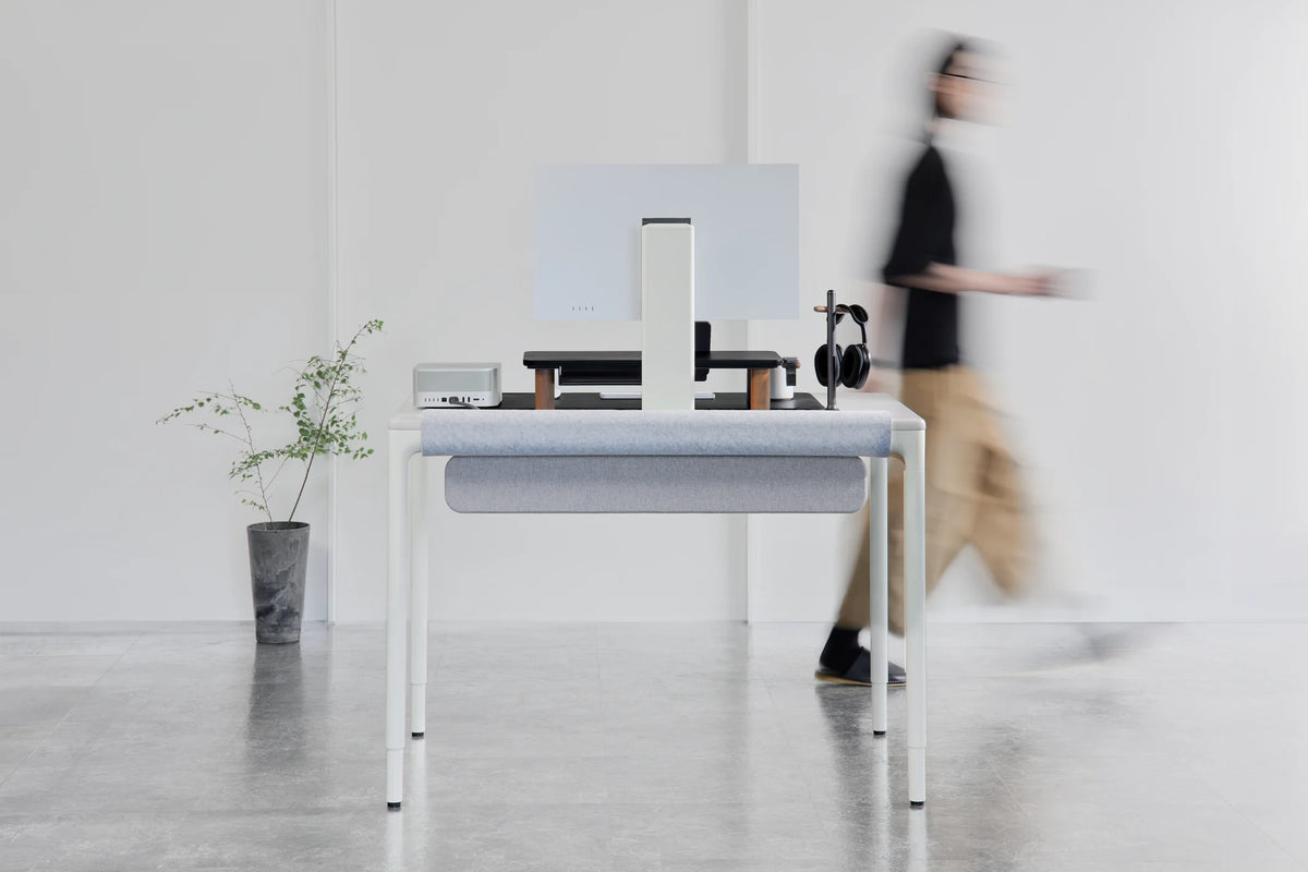 Knows when work is happening